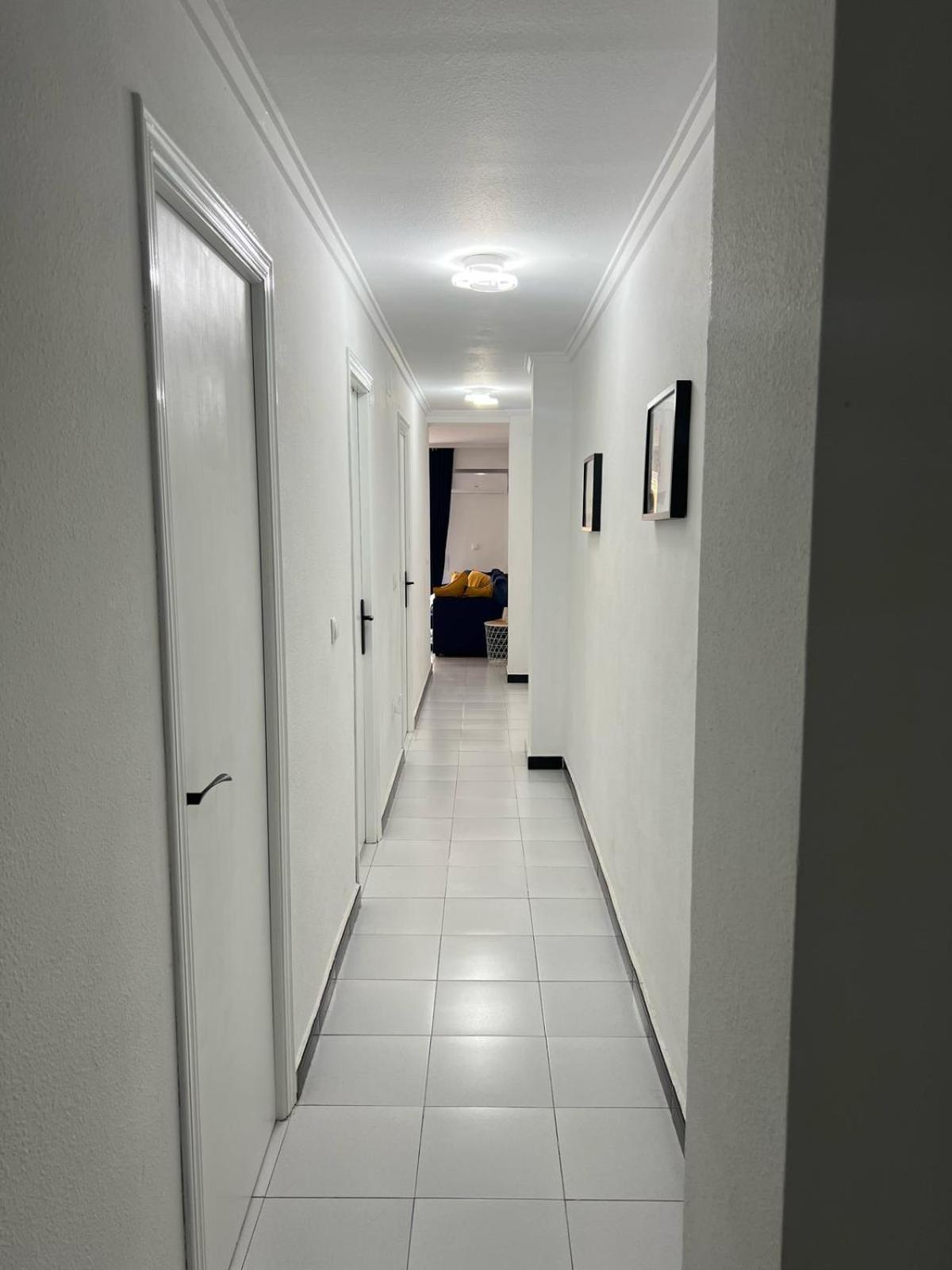 Kiara Apartament - With Garage Torrevieja Bagian luar foto